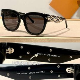 Picture of LV Sunglasses _SKUfw56720281fw